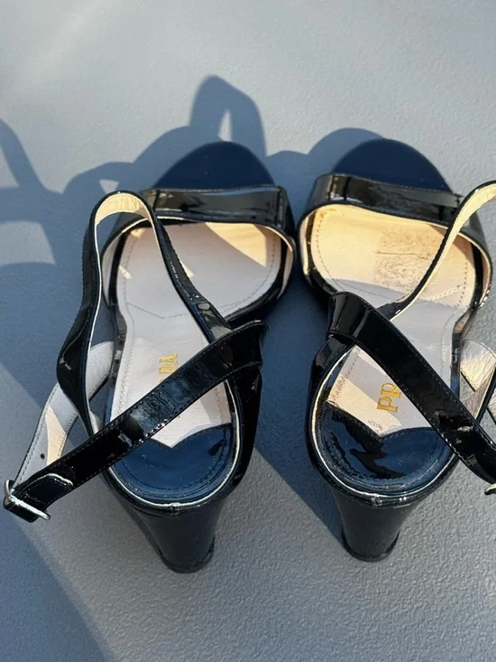 Prada Black Patent Open-Toe Ankle Strap Wedge Sandals Size 39.5 - Picture 8 of 13